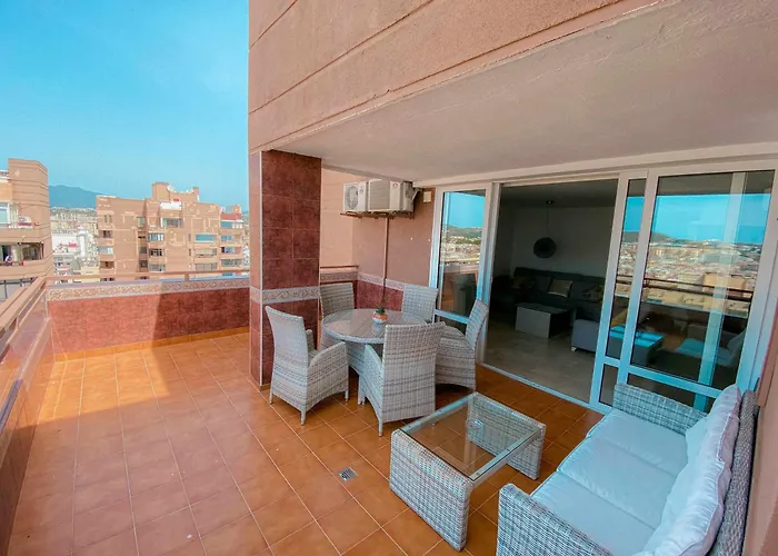 Nuevo Atico Con Piscina Privada Y Vistas Al Mar Fuengirola