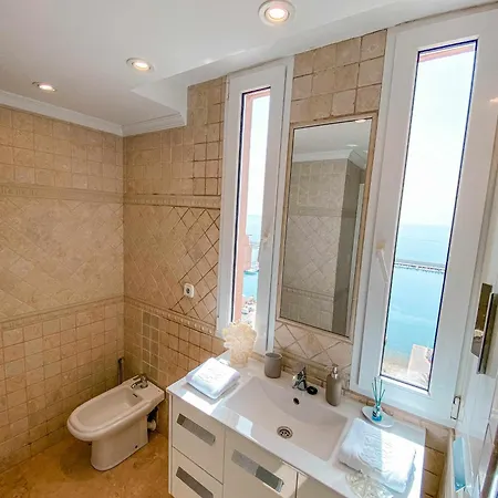 Nuevo Atico Con Piscina Privada Y Vistas Al Mar * フエンヒロラ