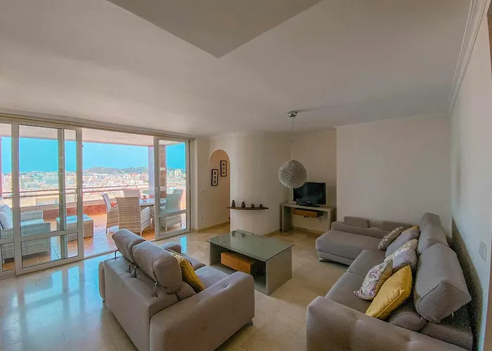 Nuevo Atico Con Piscina Privada Y Vistas Al Mar * פואנגירולה